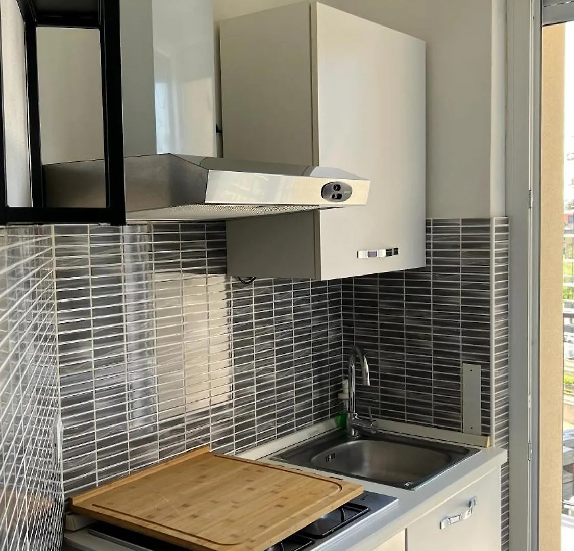 Rafael Milano - 10 Min From Linate Airport, Centrale Fs, Ospedale San Raffaele Apartamento