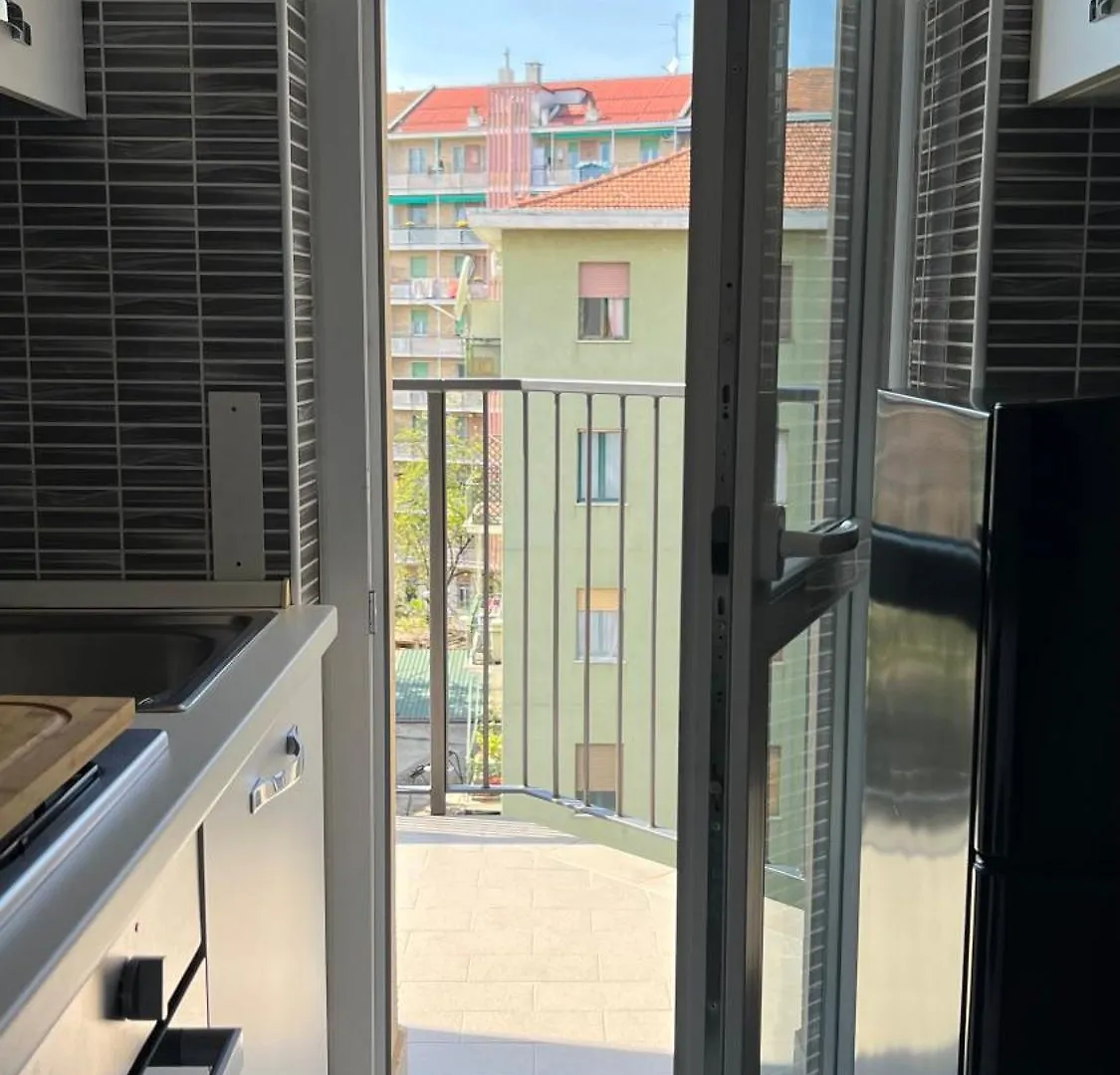 Rafael Milano - 10 Min From Linate Airport, Centrale Fs, Ospedale San Raffaele Apartment Italy